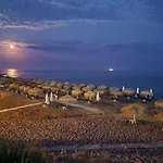 Gardenos Hotel