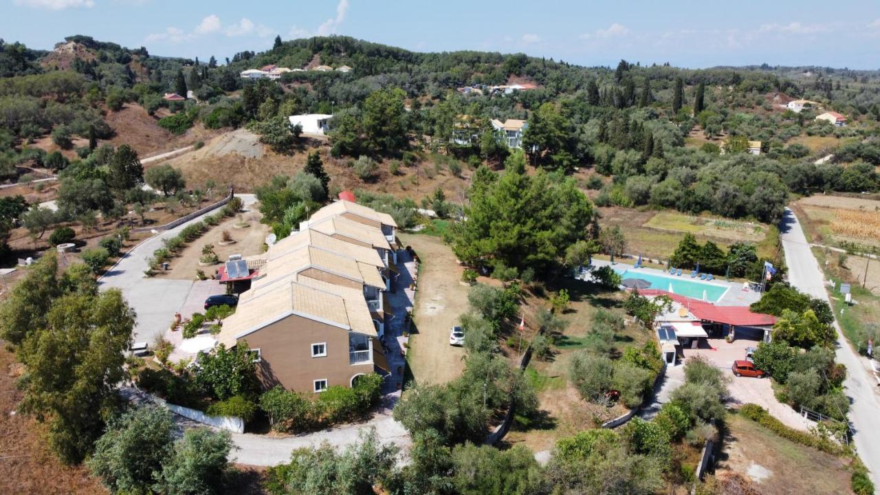 Aparthotel Gardenos